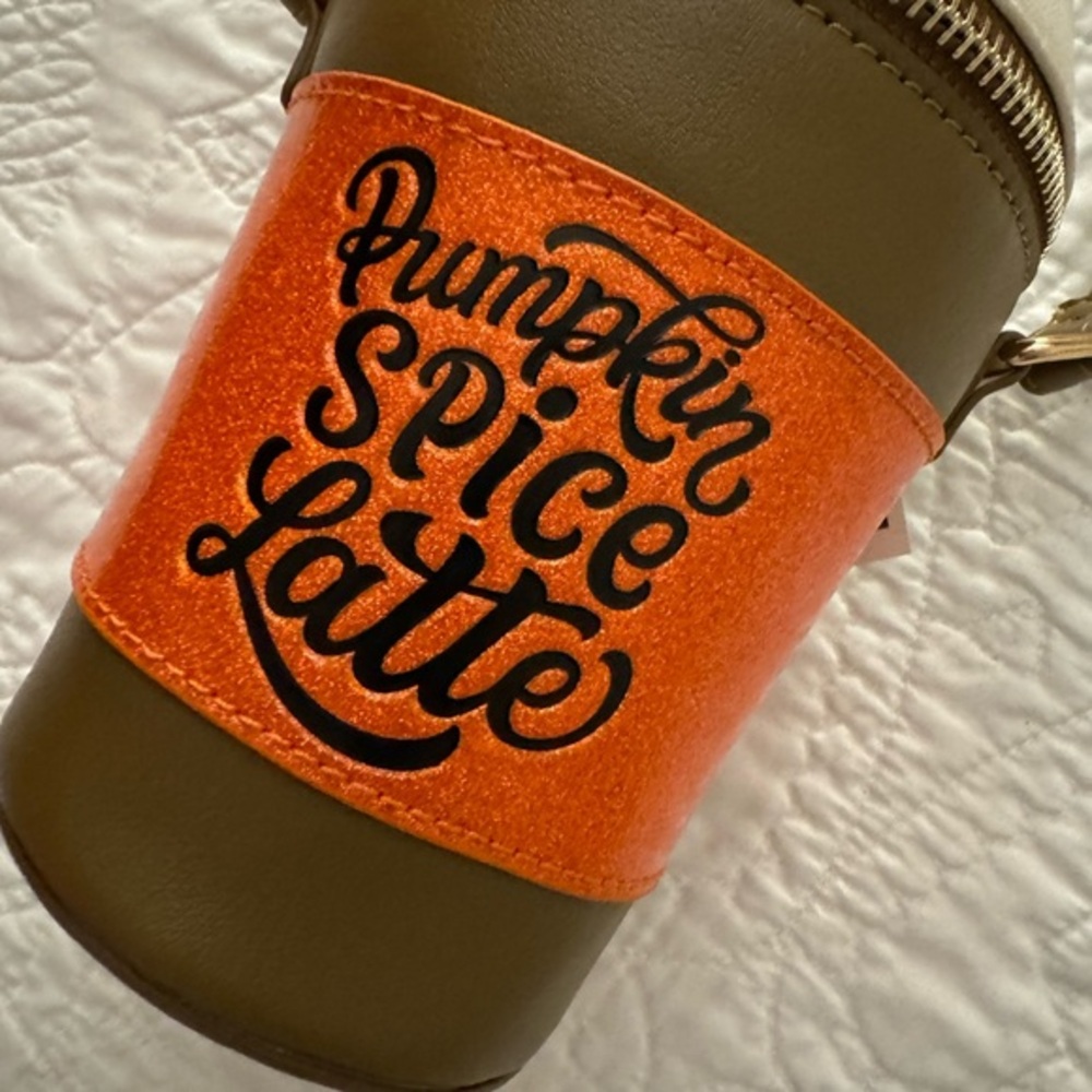 PUMPKIN SPICE LATTE purse!!! The cutest thing/ zipper closure/adjustable strap🎃